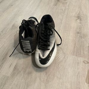 Men’s nike football cleats
